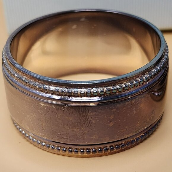 William-Sonoma Hotel Silver Napkin Rings Set Of 4 Silver-Plated Beaded Style - Picture 6 of 13